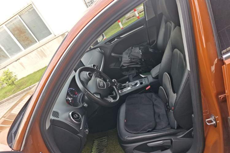 Used Audi A3 2014 Sportback 35 TFSI Automatic Ambition Edition Left Front Seat
