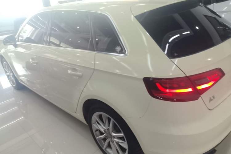 Used Audi A3 2014 Sportback 35 TFSI Automatic Comfort Model Rear Left 45 Deg