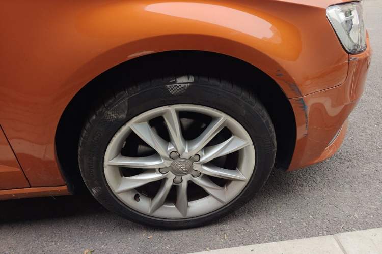 Used Audi A3 2014 Sportback 35 TFSI Automatic Comfort Model Right Front Wheel Hub