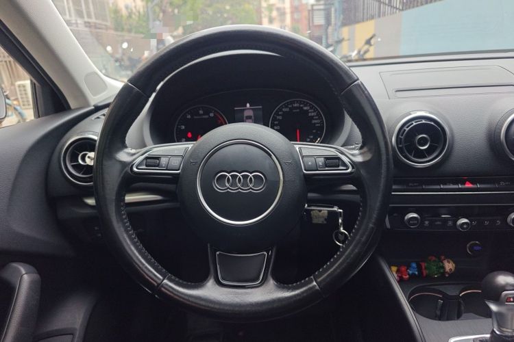 Used Audi A3 2014 Sportback 35 TFSI Automatic Comfort Model Steering Wheel