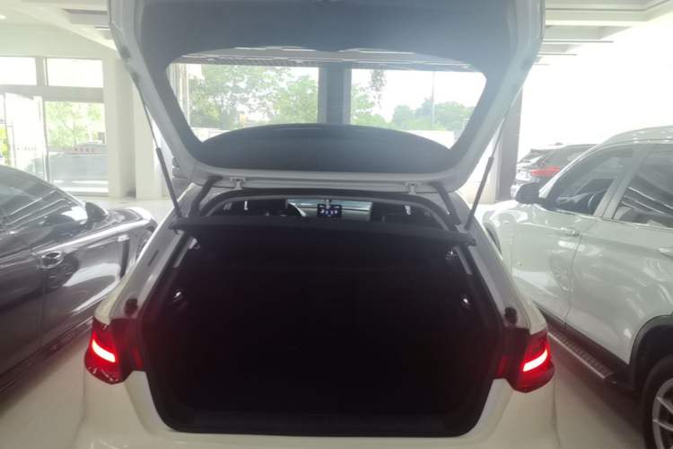 Used Audi A3 2014 Sportback 35 TFSI Automatic Comfort Model Trunk