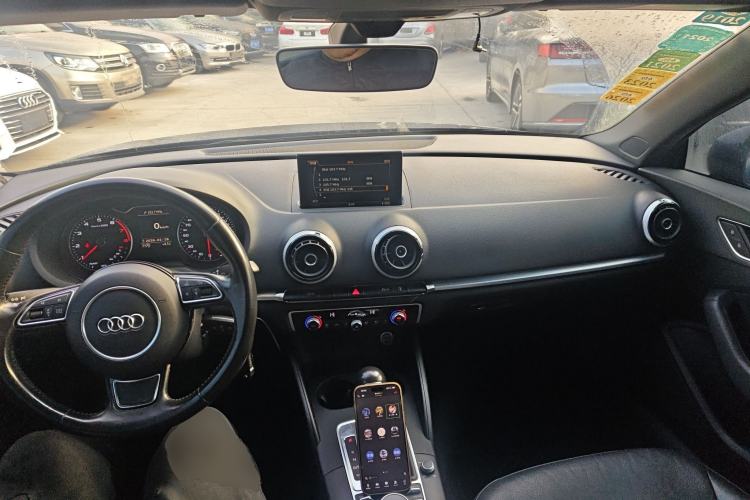 Used Audi A3 2015 Cabriolet 40 TFSI Center Console