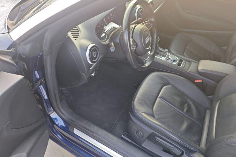 Used Audi A3 2015 Cabriolet 40 TFSI Driver Seat