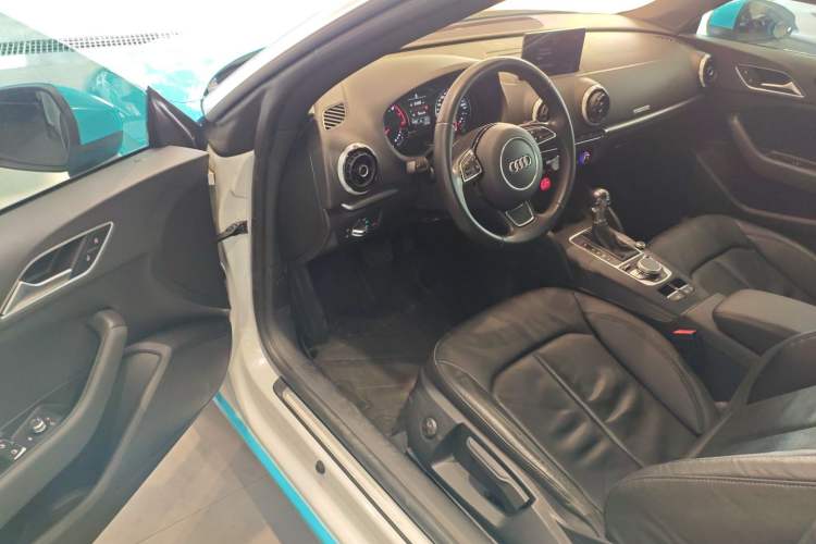 Used Audi A3 2015 Cabriolet 40 TFSI Driver Seat