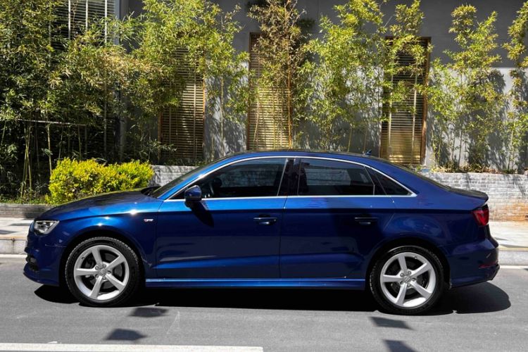 Used Audi A3 2015 Limousine 45 TFSI S line Luxury Model Exterior 5