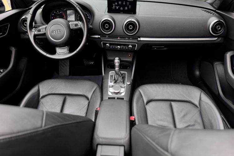 Used Audi A3 2015 Cabriolet 40 TFSI Interior 2