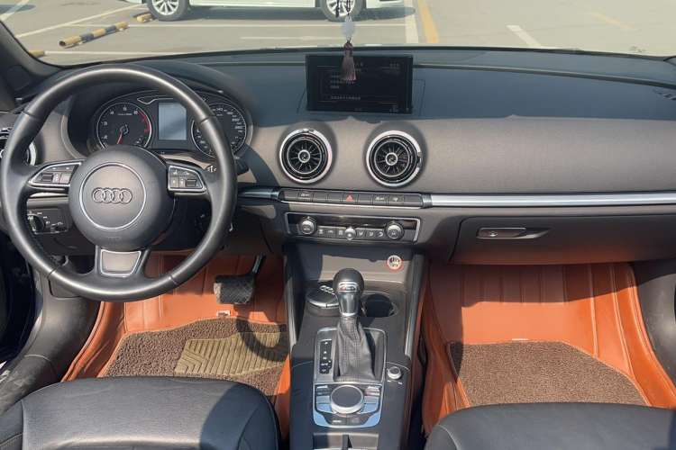 Used Audi A3 2015 Cabriolet 40 TFSI Interior 3
