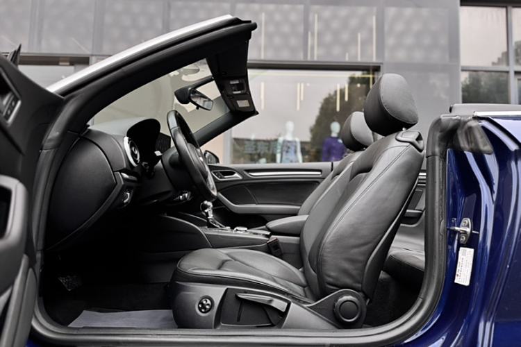 Used Audi A3 2015 Cabriolet 40 TFSI Interior 3