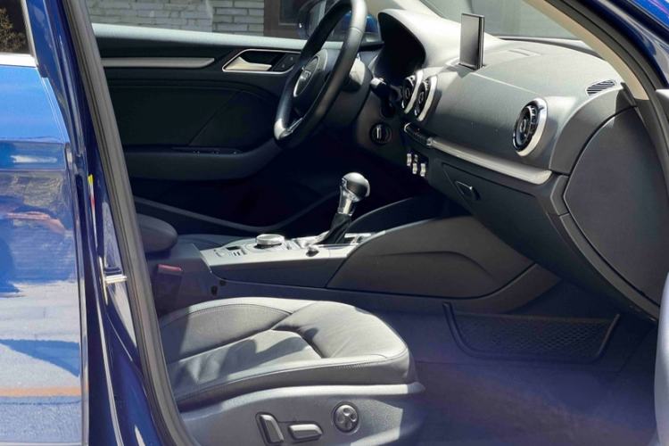 Used Audi A3 2015 Limousine 45 TFSI S line Luxury Model Interior 3