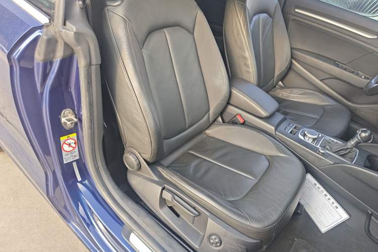 Used Audi A3 2015 Cabriolet 40 TFSI Right Front Seat