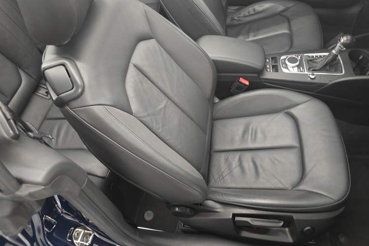 Used Audi A3 2015 Cabriolet 40 TFSI Right Front Seat
