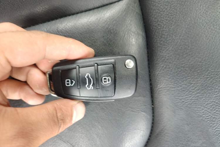 Used Audi A3 2015 Cabriolet 40 TFSI Vehicle Key