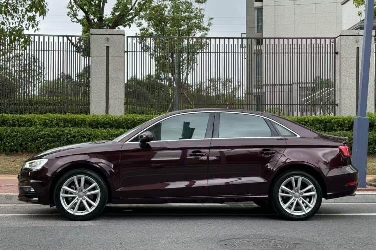 Used Audi A3 2015 Limousine 35 TFSI Millionth Anniversary Comfort Model Exterior 2