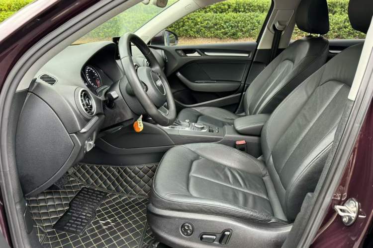Used Audi A3 2015 Limousine 35 TFSI Millionth Anniversary Comfort Model Interior 3