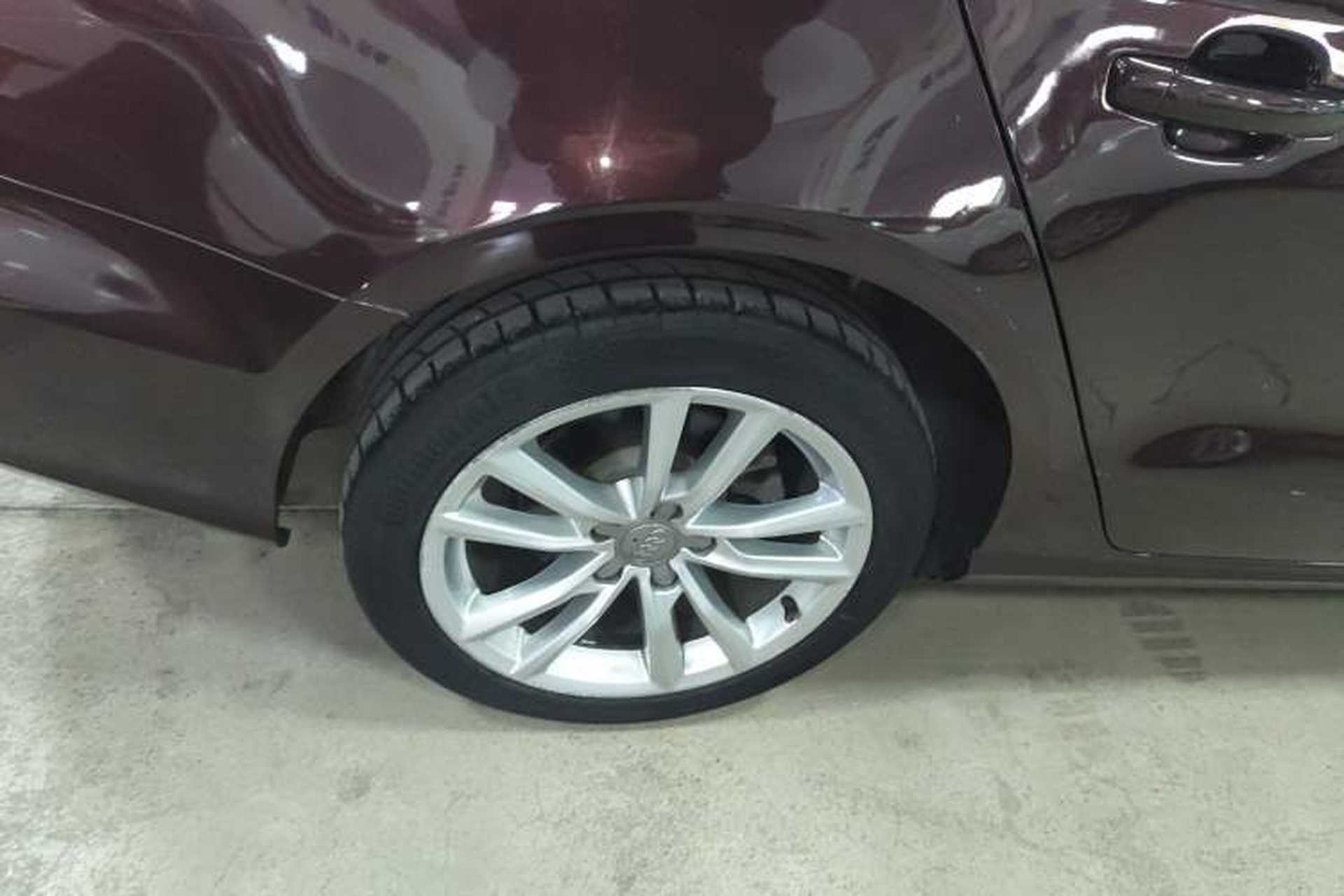 Used Audi A3 2015 Limousine 35 TFSI Millionth Anniversary Comfort Model Right Rear Wheel Hub