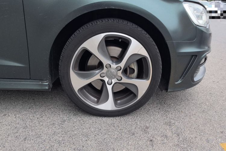 Used Audi A3 2015 Sportback 45 TFSI S line sports model Right Front Wheel Hub
