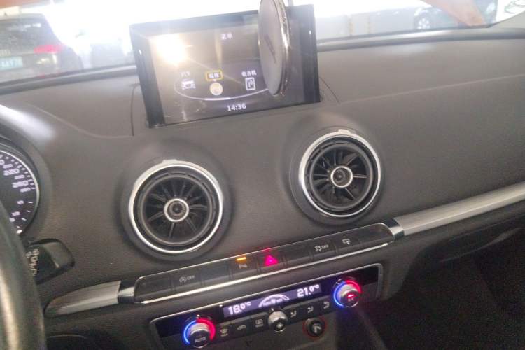 Used Audi A3 2015 Sportback 35 TFSI Millionth Anniversary Comfort Model Audio And AC Panel