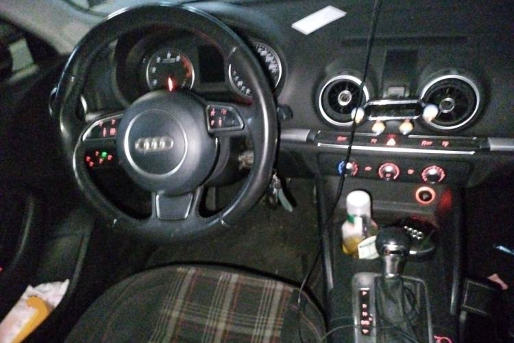 Used Audi A3 2015 Sportback 35 TFSI Millionth Anniversary Intelligent Leading Model Center Console