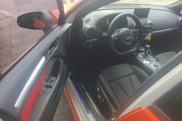 Used Audi A3 2015 Sportback 45 TFSI S line sports model Driver Seat