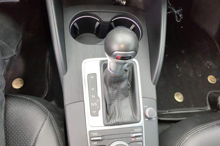 Used Audi A3 2015 Sportback 35 TFSI Millionth Anniversary Comfort Model Gear Lever