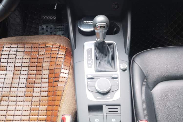 Used Audi A3 2015 Limousine 35 TFSI Millionth Anniversary Intelligent Leading Model Gear Lever
