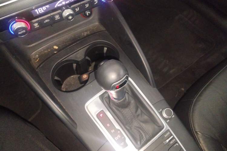 Used Audi A3 2015 Sportback 35 TFSI Millionth Anniversary Comfort Model Gear Lever
