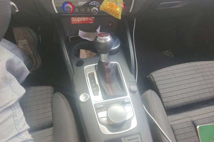 Used Audi A3 2015 Sportback 45 TFSI S line sports model Gear Lever