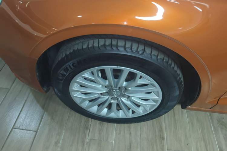 Used Audi A3 2015 Limousine 35 TFSI Millionth Anniversary Intelligent Leading Model Left Front Wheel Hub