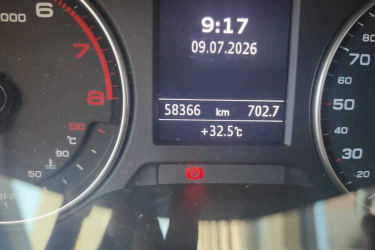Used Audi A3 2015 Limousine 35 TFSI Millionth Anniversary Comfort Model Odometer Close Up