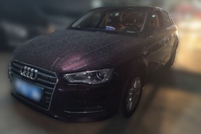 Ojetý Audi A3 2015 Sportback 35 TFSI Millionth Anniversary Intelligent Leading Model