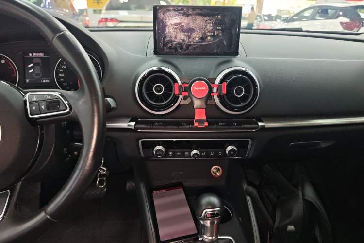 Used Audi A3 2015 Limousine 35 TFSI Millionth Anniversary Comfort Model Audio And AC Panel
