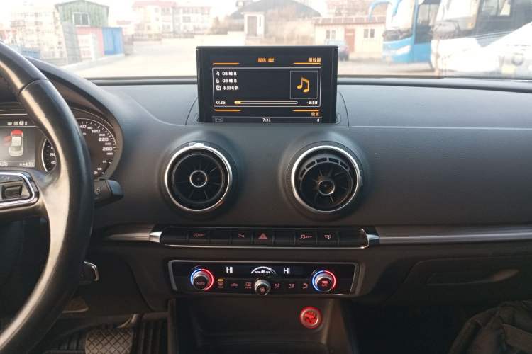 Used Audi A3 2015 Limousine 40 TFSI Automatic Comfort Model Audio And AC Panel
