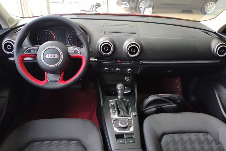 Used Audi A3 2015 Sportback 35 TFSI Millionth Anniversary Intelligent Leading Model Center Console