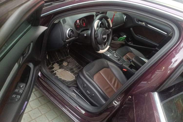 Used Audi A3 2015 Sportback 40 TFSI Automatic Comfort Model Driver Seat
