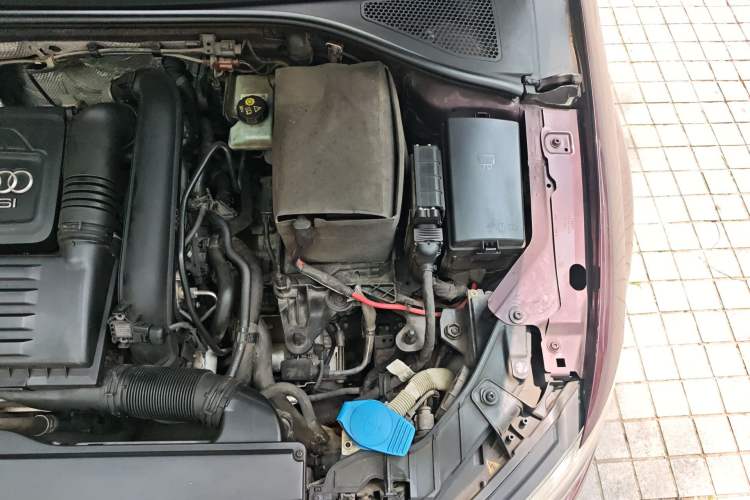 Used Audi A3 2015 Limousine 35 TFSI Millionth Anniversary Comfort Model Engine Bay Left