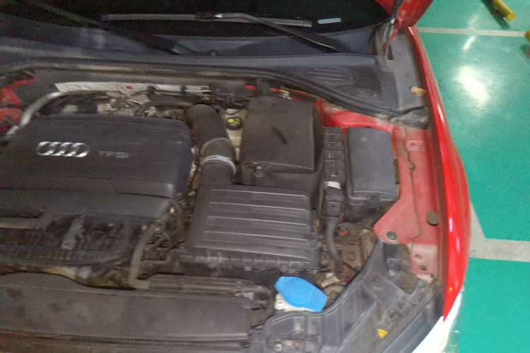 Used Audi A3 2015 Cabriolet 40 TFSI Engine Bay Left