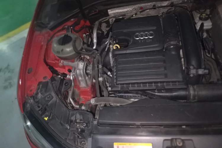 Used Audi A3 2015 Sportback 35 TFSI Millionth Anniversary Comfort Model Engine Bay Right