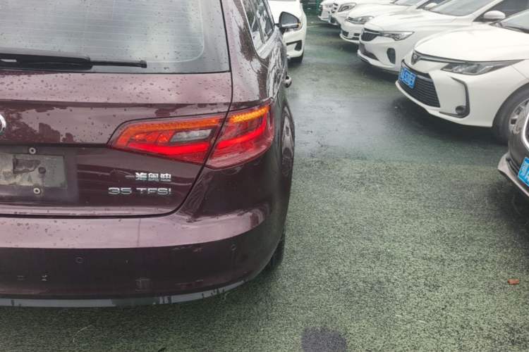 Used Audi A3 2015 Sportback 35 TFSI Millionth Anniversary Comfort Model Exterior 3