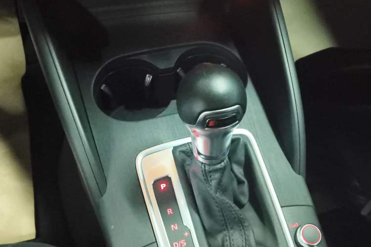 Used Audi A3 2015 Sportback 35 TFSI Millionth Anniversary Intelligent Leading Model Gear Lever