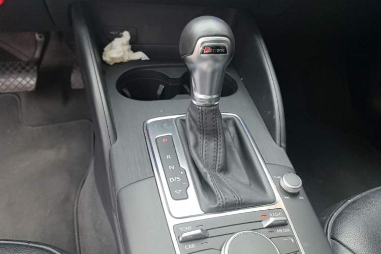 Used Audi A3 2015 Sportback 35 TFSI Millionth Anniversary Enjoyment Model Gear Lever
