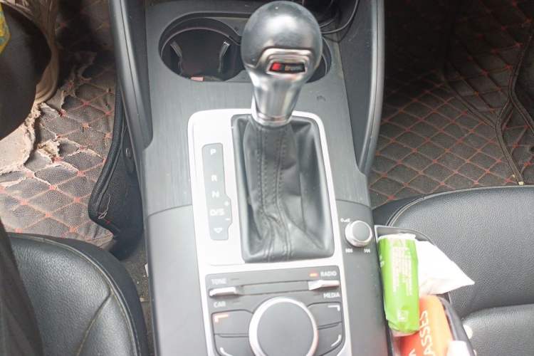 Used Audi A3 2015 Sportback 35 TFSI Manual Ambition Edition Gear Lever