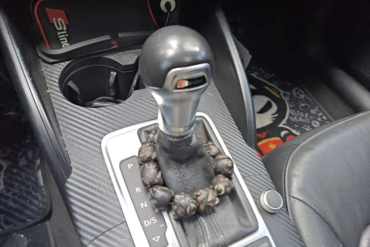 Used Audi A3 2015 Limousine 35 TFSI Millionth Anniversary Comfort Model Gear Lever