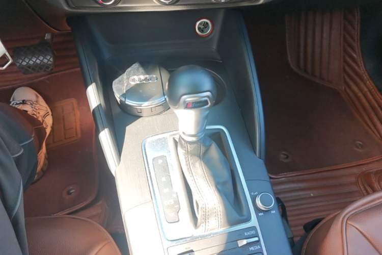 Used Audi A3 2015 Limousine 35 TFSI Millionth Anniversary Intelligent Leading Model Gear Lever
