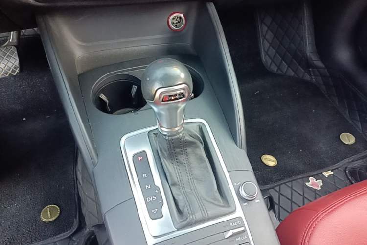 Used Audi A3 2015 Sportback 35 TFSI Millionth Anniversary Intelligent Leading Model Gear Lever