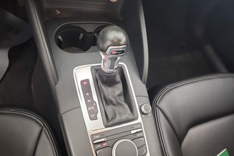 Used Audi A3 2015 Limousine 35 TFSI Millionth Anniversary Intelligent Leading Model Gear Lever