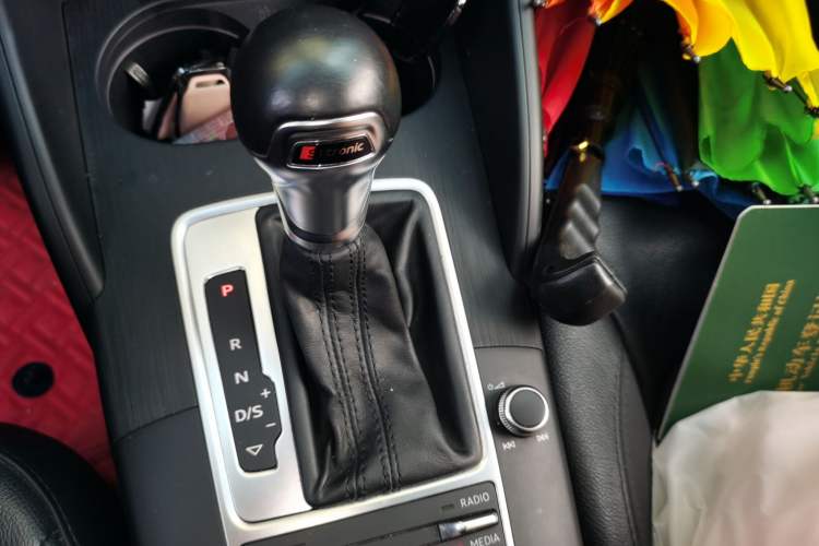 Used Audi A3 2015 Limousine 35 TFSI Millionth Anniversary Comfort Model Gear Lever