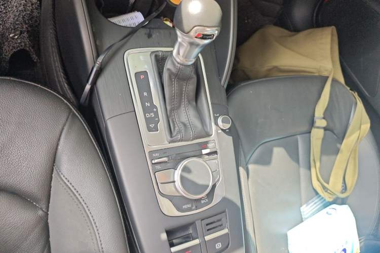 Used Audi A3 2015 Limousine 45 TFSI S line Luxury Model Gear Lever
