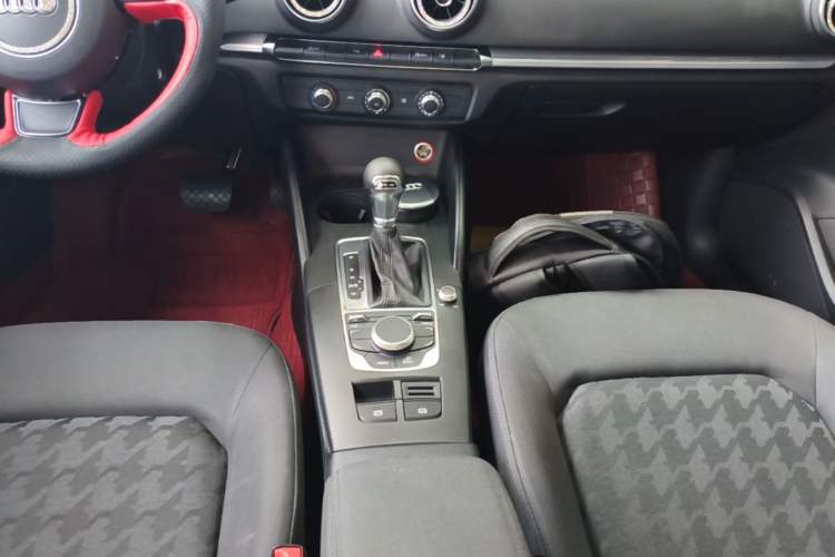 Used Audi A3 2015 Sportback 35 TFSI Millionth Anniversary Intelligent Leading Model Gear Lever