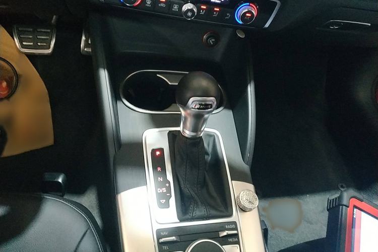 Used Audi A3 2015 Cabriolet 40 TFSI Gear Lever