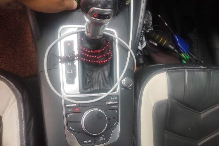 Used Audi A3 2015 Limousine 35 TFSI Millionth Anniversary Intelligent Leading Model Gear Lever